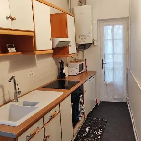 Apartament 2 88m2 Extra Centre Historique Vaste Convivial Et Cosy